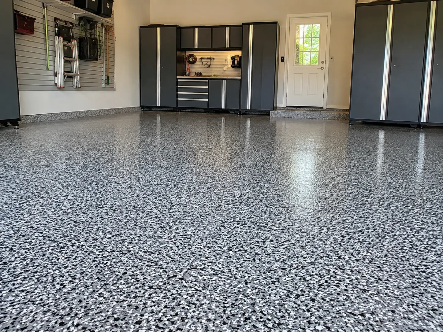 Decorative flake garage floor coating in Logansport, IN